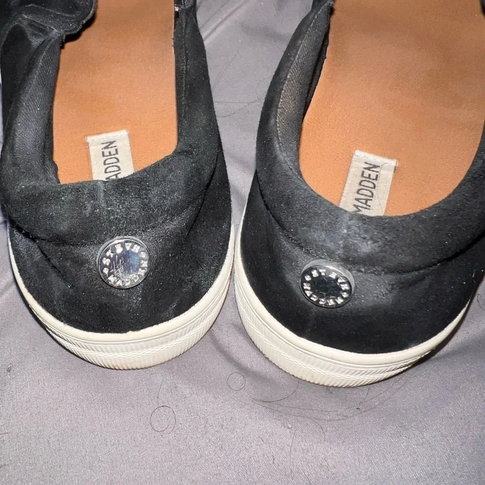 Steve Madden Black ankle shoes size 8.5
